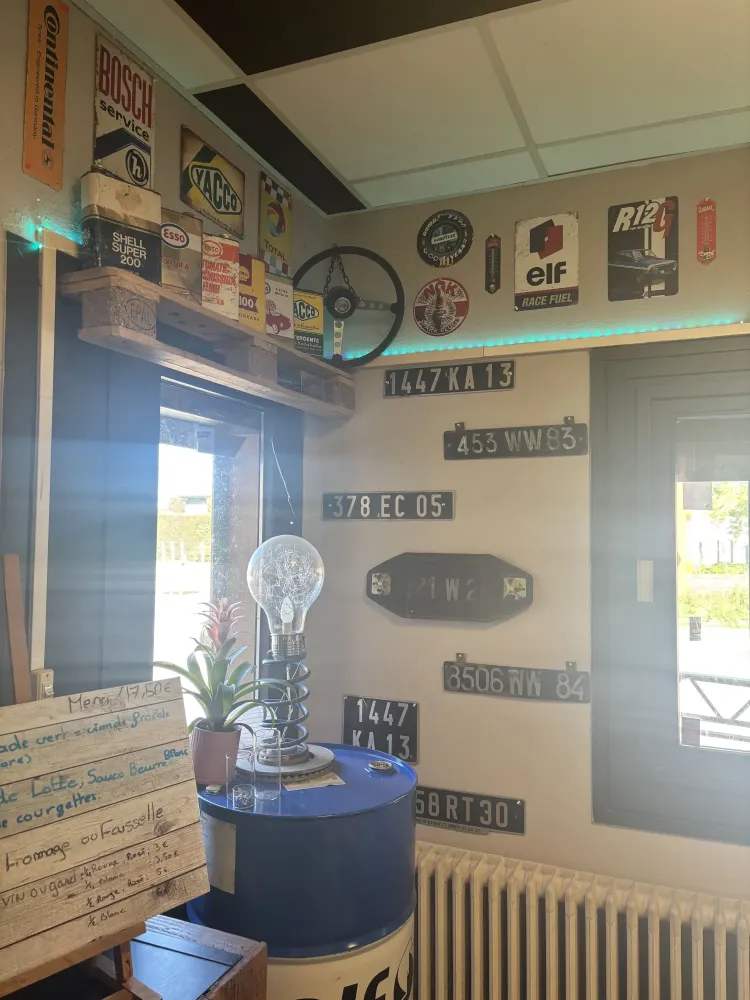 deco plaques